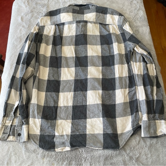 American Eagle Outfitters Black Gray and White Plaid Shirt size medium - Picture 5 of 5